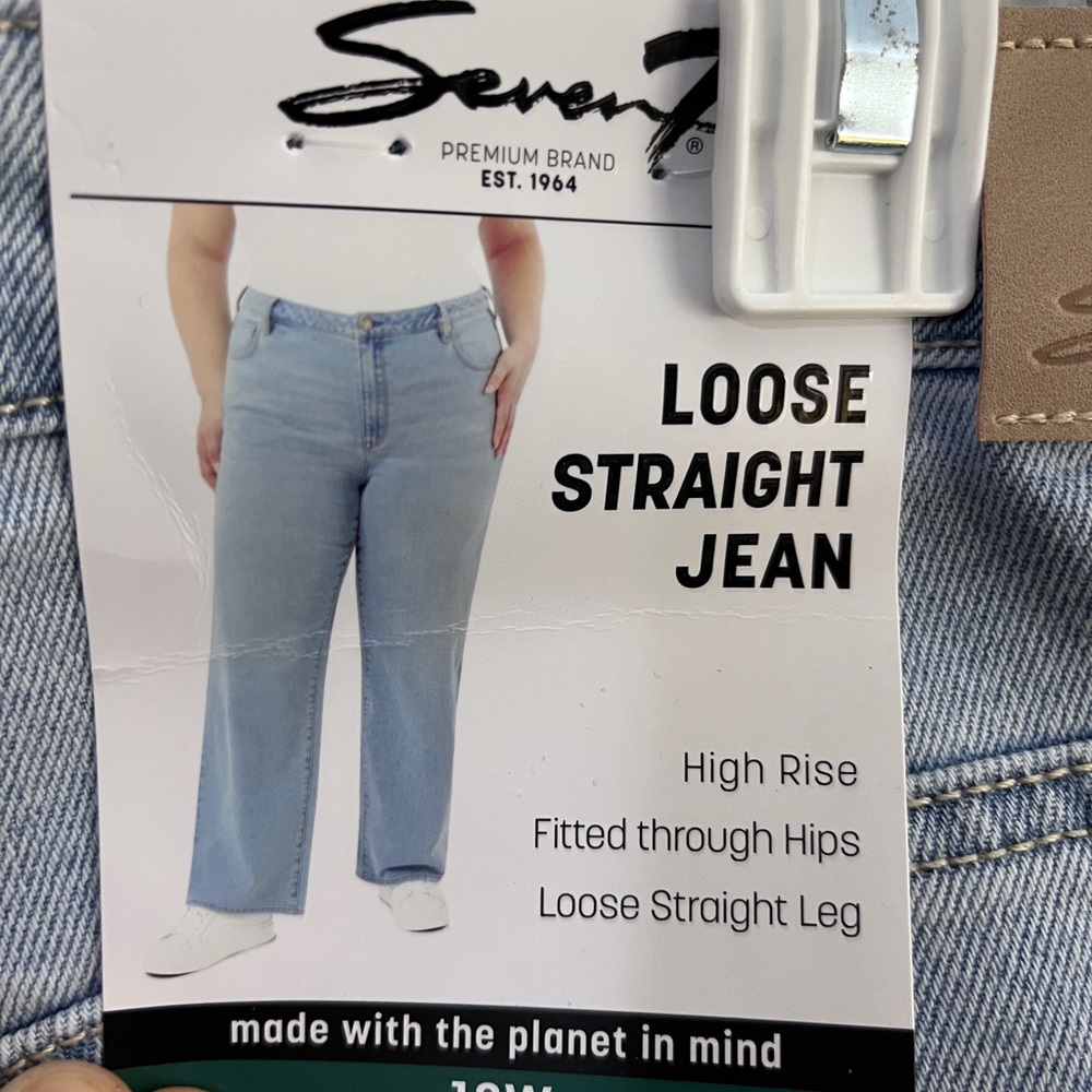 Seven7 Women's Loose Straight Jeans - Light Blue sz 18W